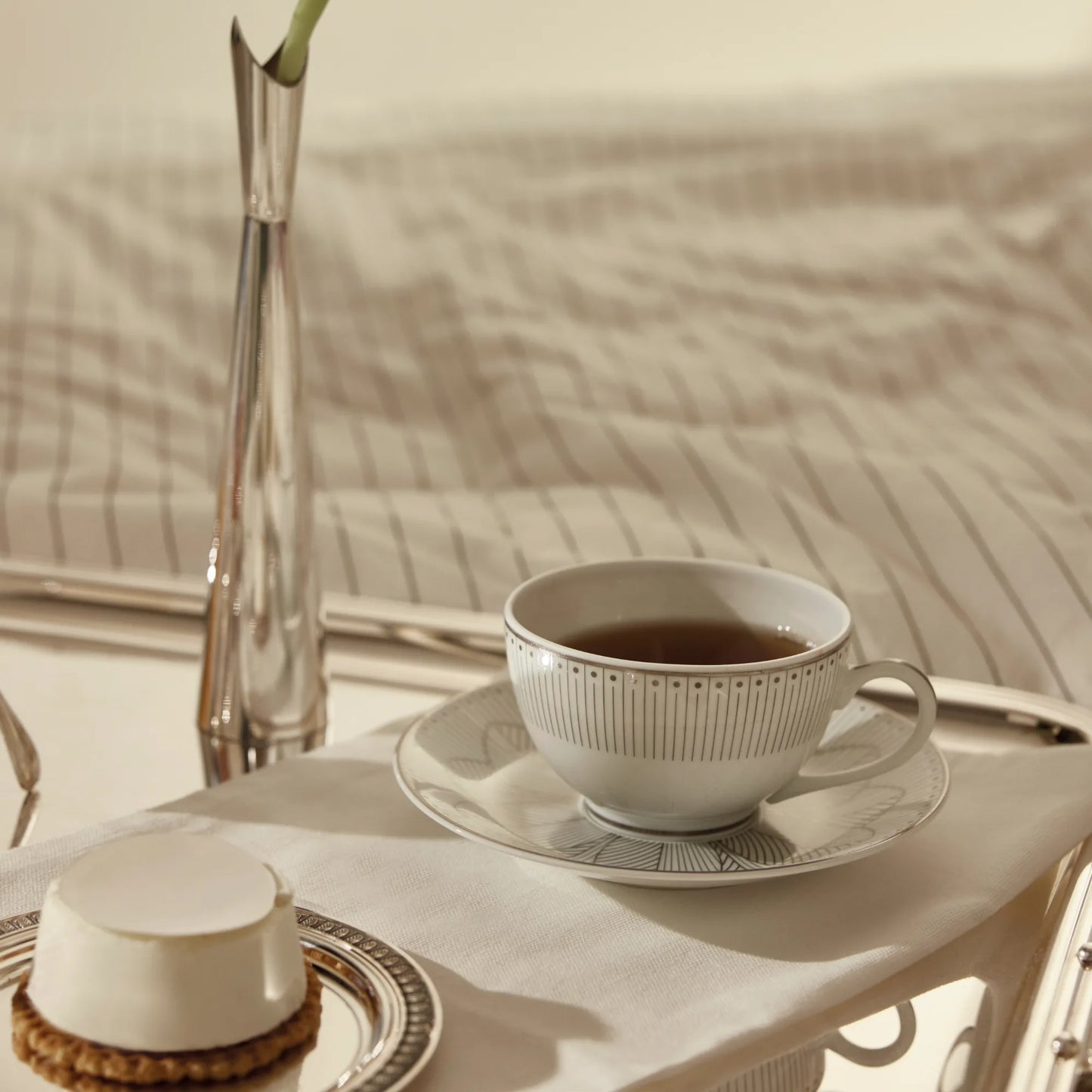 MALMAISON IMPÉRIALE Set of 2 Porcelain Tea Cup and Saucers Platinum Finish