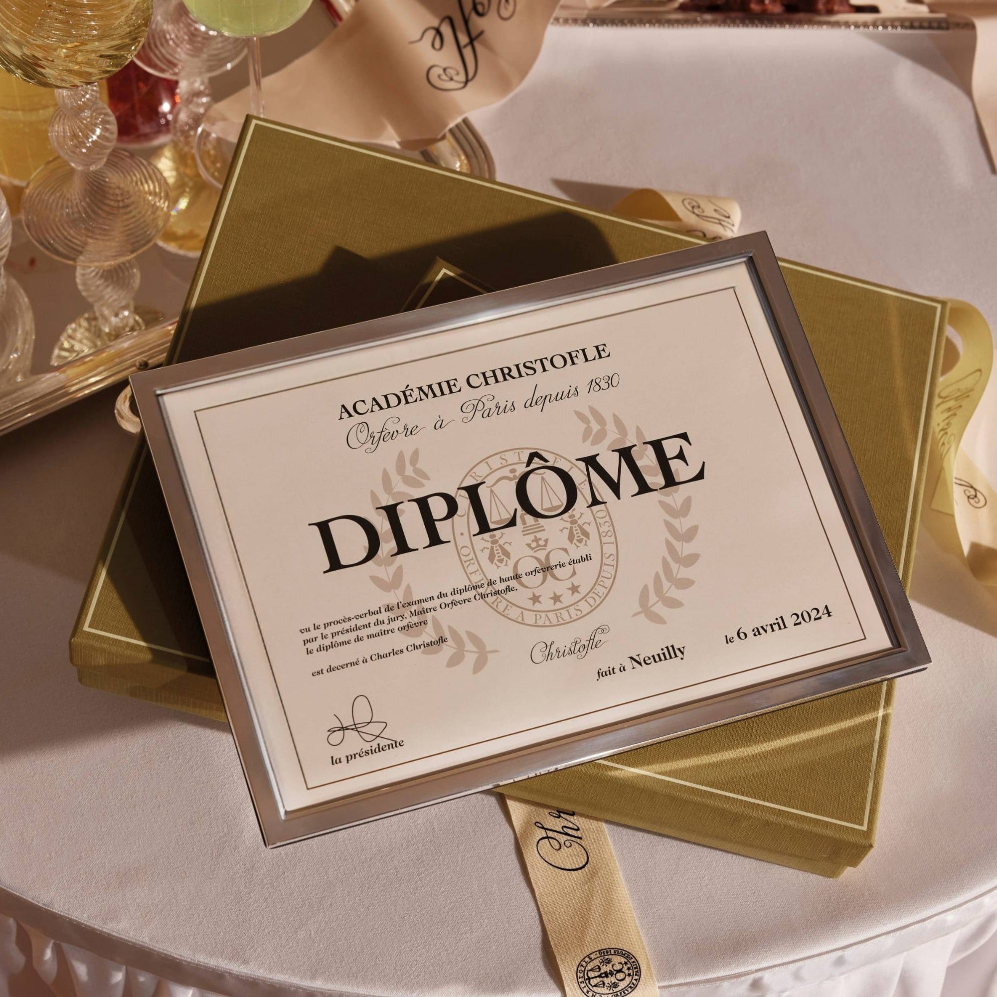 UNI Silver Plated Frame - A4